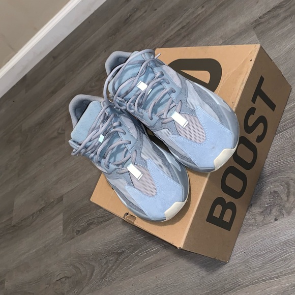 Yeezy 700 boost inertia - Picture 2 of 11